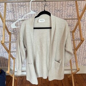 Aritzia Wilfred Free Women's Cream Cardigan Sweater